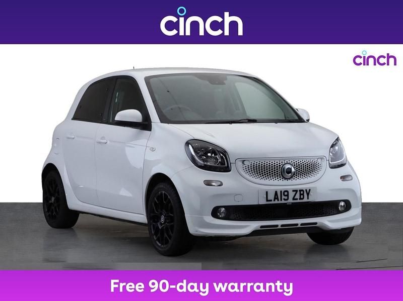 White Used 2019 Smart ForFour Hatchback | £9,999 (Fair price) - Image 1/3