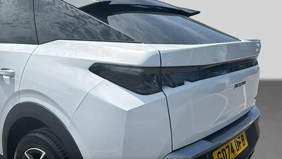 Used Peugeot 3008 GT 134 HP (98 kW) 2025 White SUV