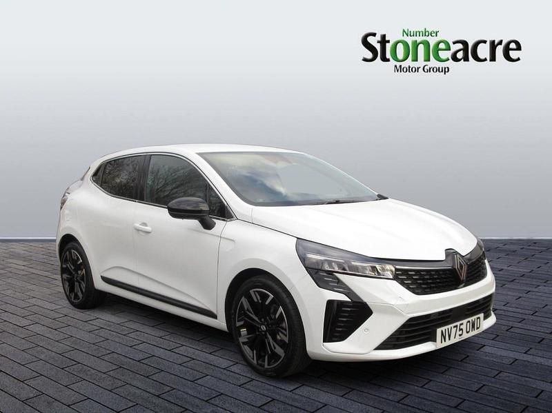 White New 2025 Renault Clio V Techno Hatchback | £16,800 (Fair price) - Image 1/4