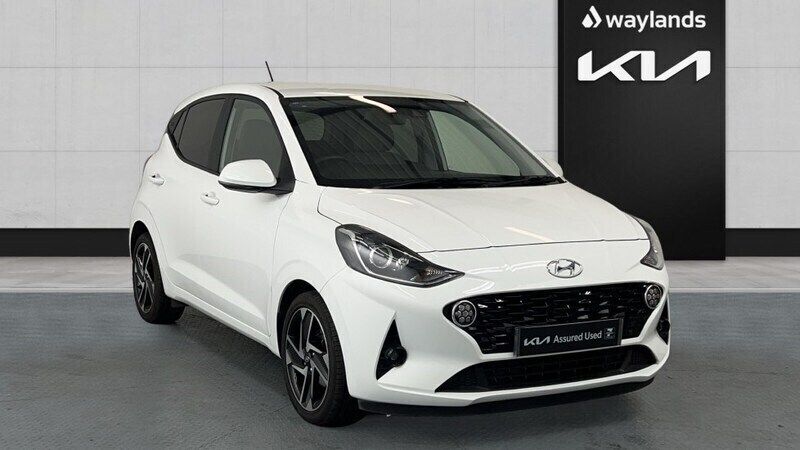 White Used 2021 Hyundai i10 Premium Hatchback | £14,458 (Fair price) - Image 1/4