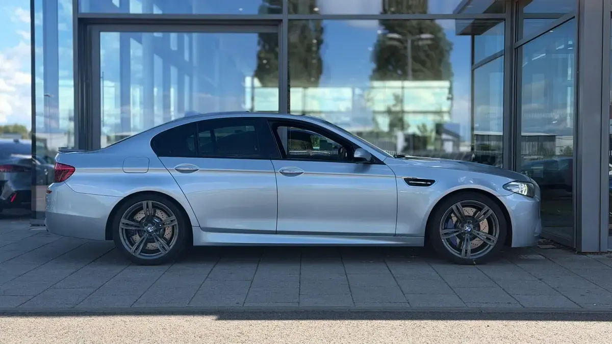 Used BMW M5 Comfort Edition 560 HP (411 kW) 2021 Silver