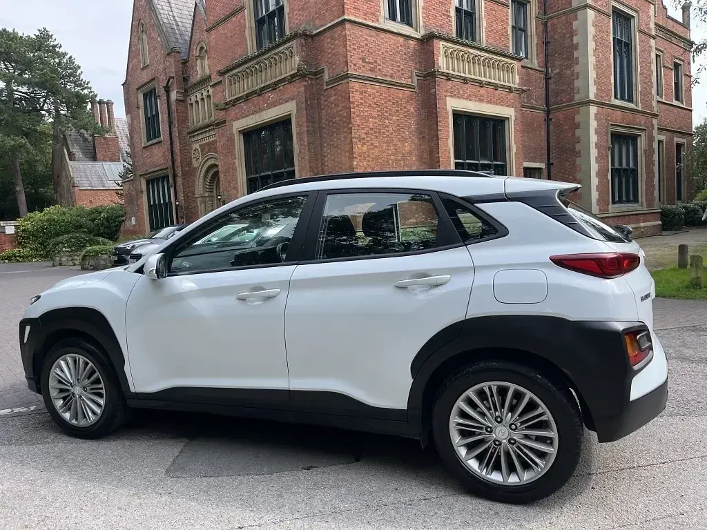 Gebraucht Hyundai Kona SE 120 PS (88 kW) 2018 Weiß SUV