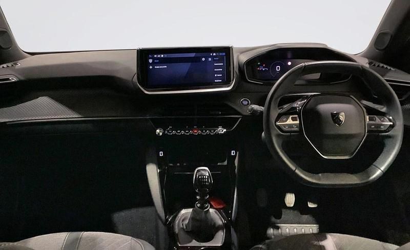 Used Peugeot 2008 Allure 130 HP (95 kW) 2024 Grey SUV