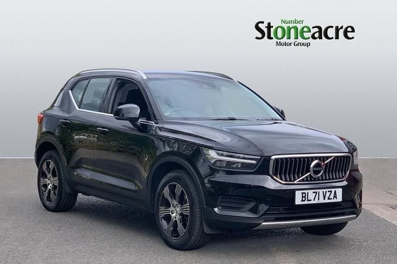Black Used 2022 Volvo XC40 Inscription SUV | £26,000 (Fair price) - Image 1/1