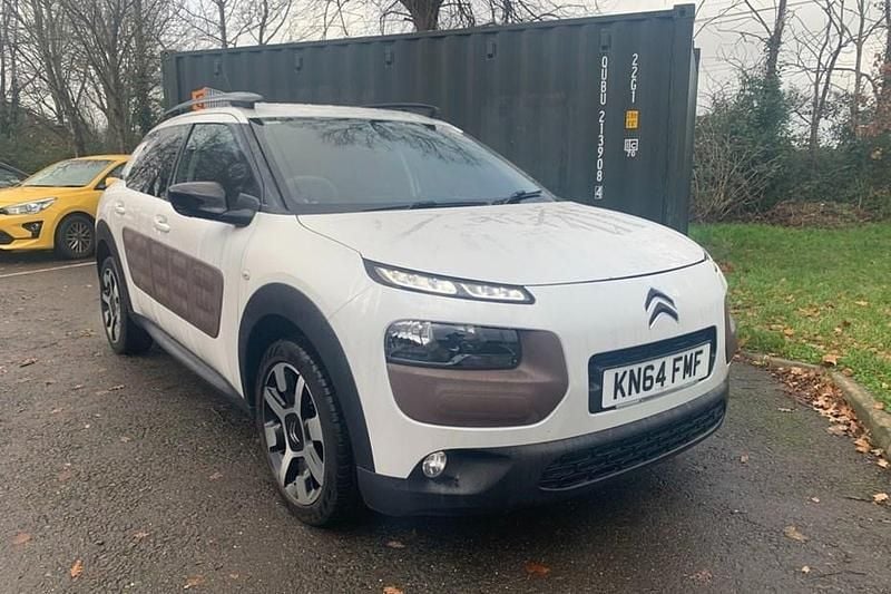 White Used 2014 Citroën C4 Cactus Flair Hatchback | £4,895 (Fair price) - Image 1/1