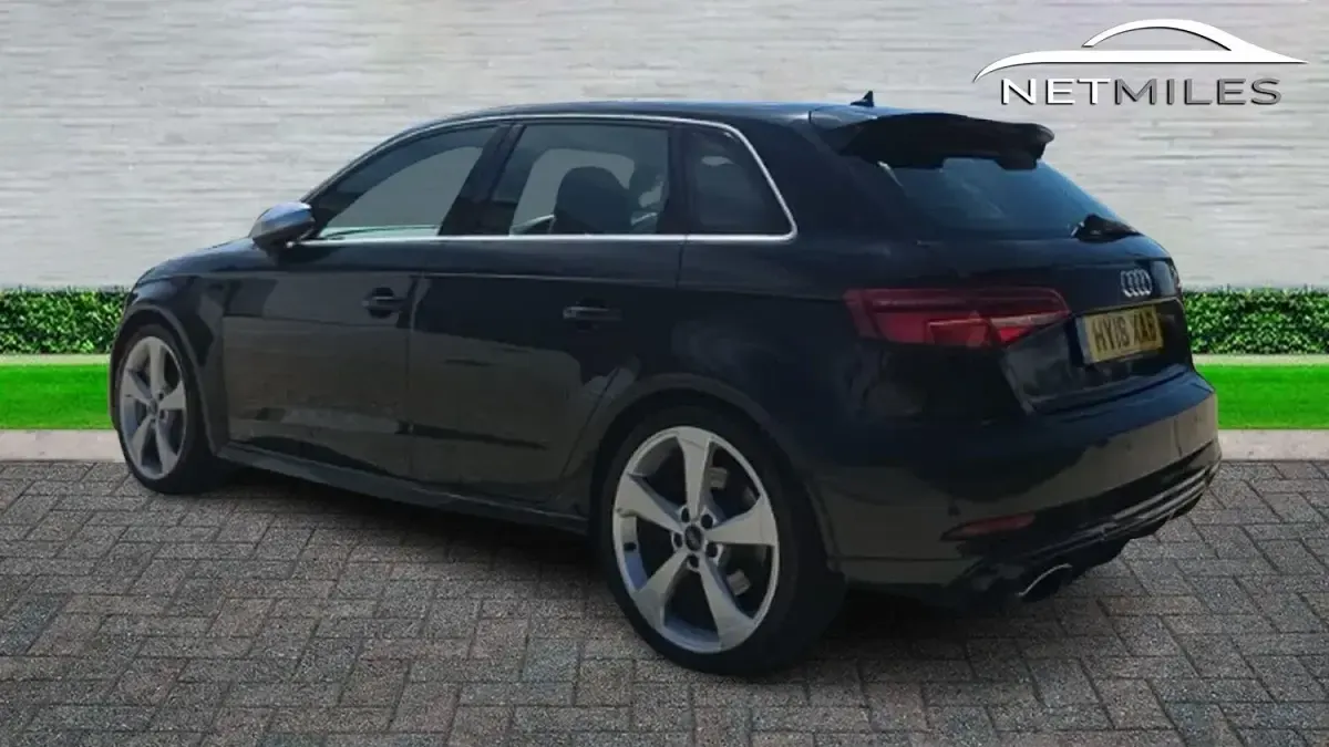 Used Audi RS3 Comfort 400 HP (294 kW) 2018 Black Sedan
