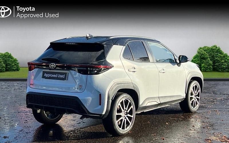 Used Toyota Yaris Hybrid Sport 131 HP (96 kW) 2024 Grey Estate