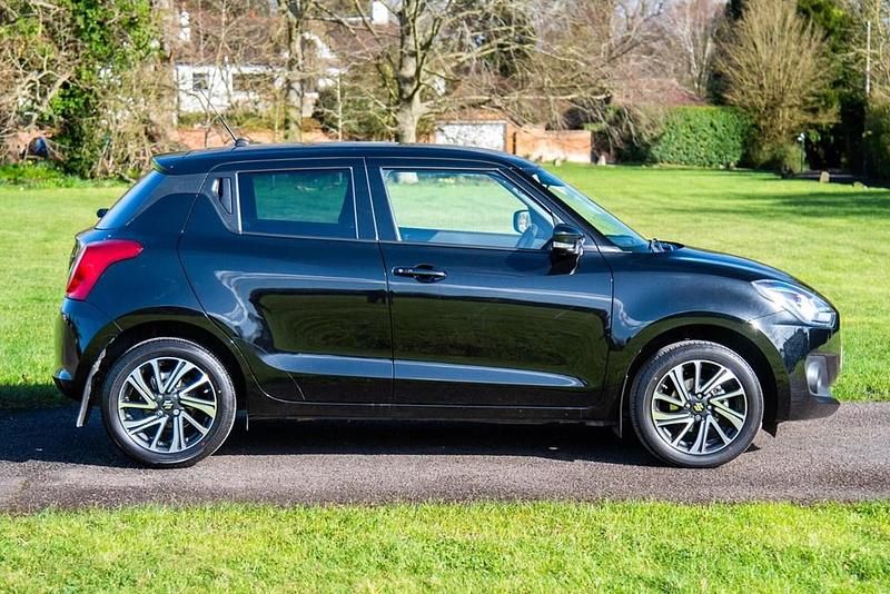 Used Suzuki Swift SZ5 83 HP (61 kW) 2023 Black Hatchback