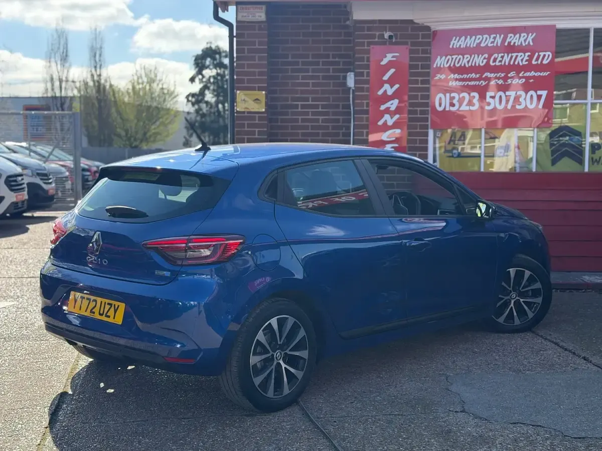 Used Renault Clio Evolution 145 HP (106 kW) 2023 Iron blue Hatchback