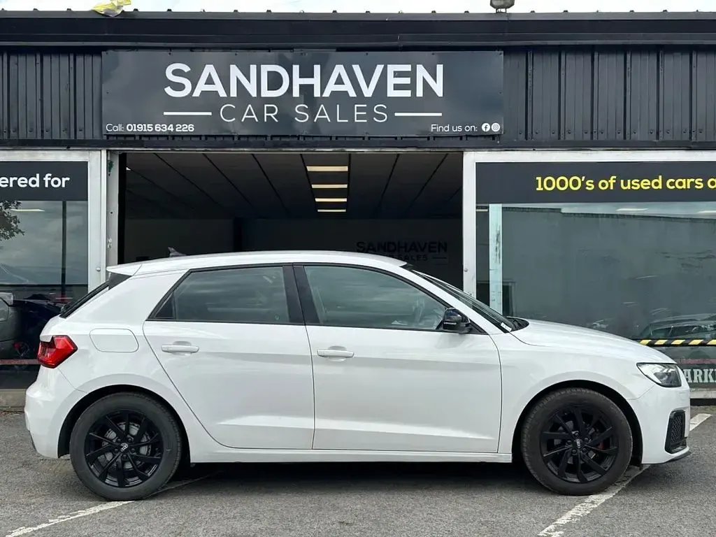 Used Audi A1 Sportback Sport 95 HP (69 kW) 2020 White Hatchback