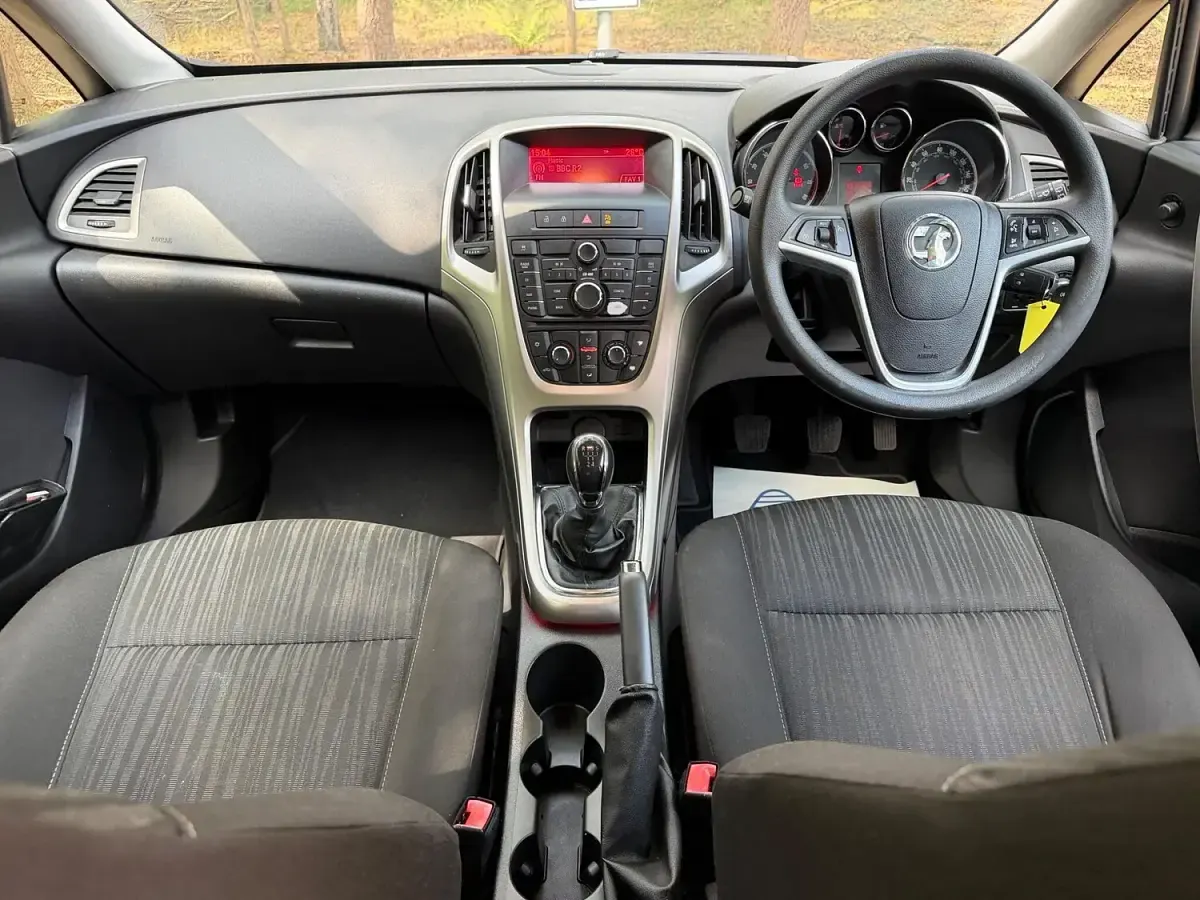 Used Vauxhall Astra 2010 Black Hatchback