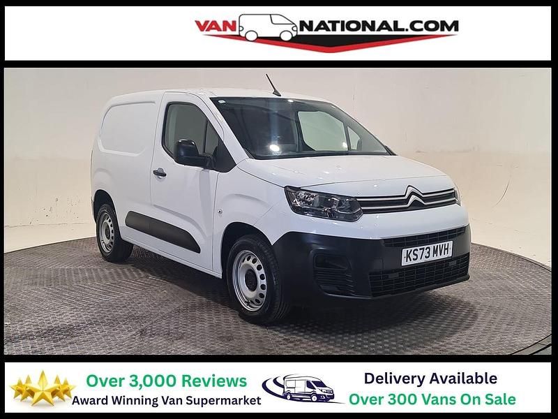 White Used 2023 Citroën Berlingo MPV | £12,490 (Fair price) - Image 1/3
