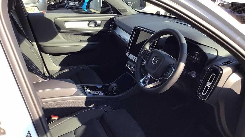 Used Volvo XC40 Plus 2025 Blue SUV