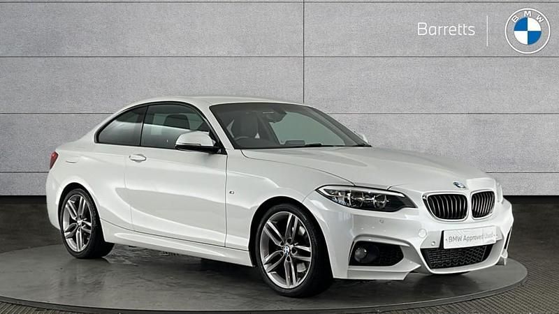 White Used 2016 BMW 220 M Sport Coupe | £15,990 (Fair price) - Image 1/4