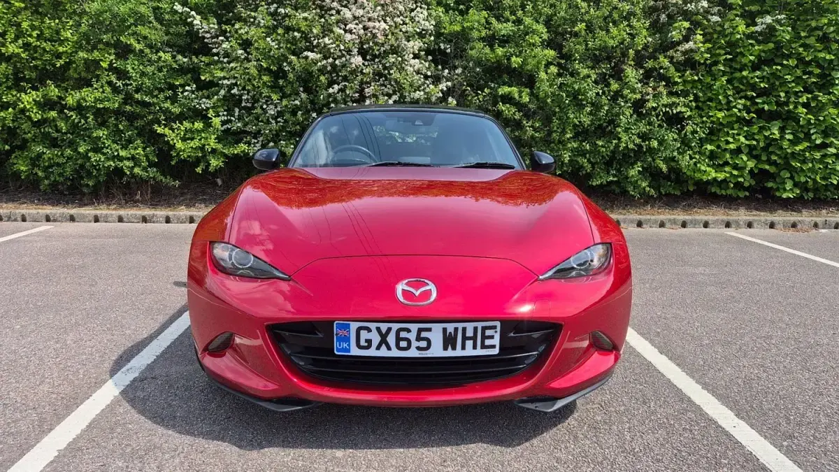 Usado Mazda MX5 Inclusive 131 HP (96 kW) 2015 Vermelho Cabrios