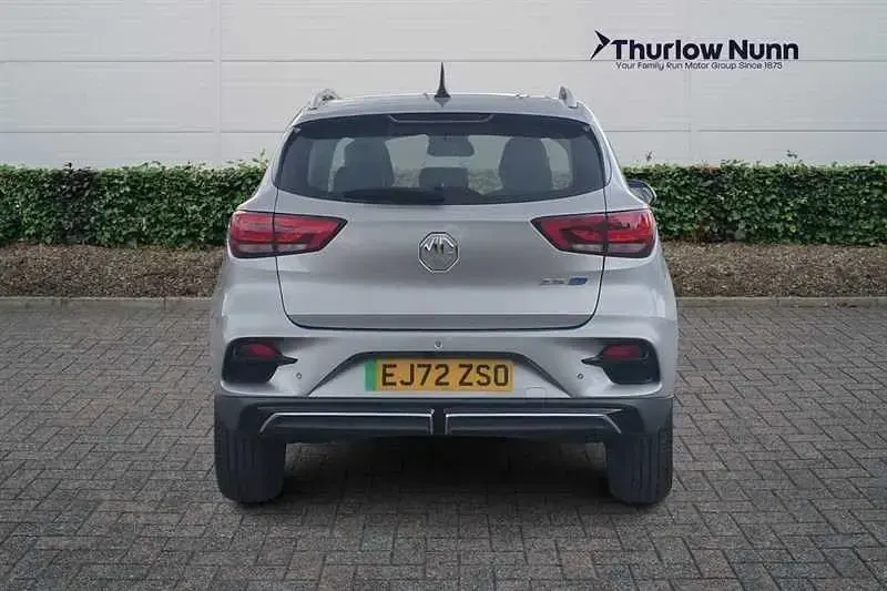 Usado MG ZS Trophy 130 kW (177 HP) 2022 Prateado SUV