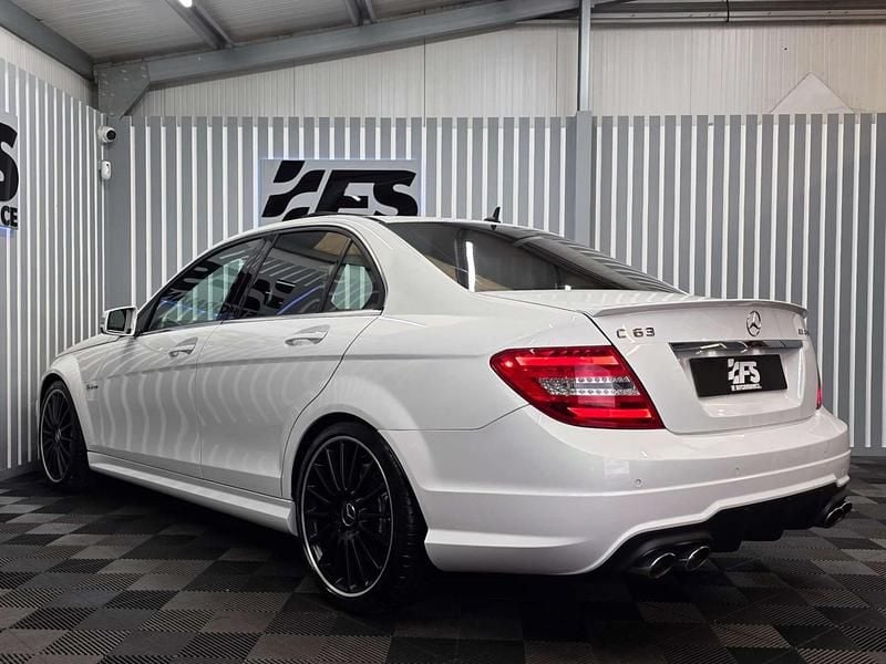 Used Mercedes C63 AMG AMG 457 HP (336 kW) 2013 White Sedan