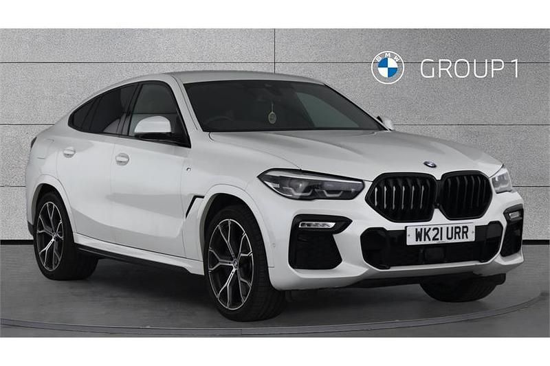 Mineral white Used 2021 BMW X6 M Sport SUV | £39,990 (Good price) - Image 1/4