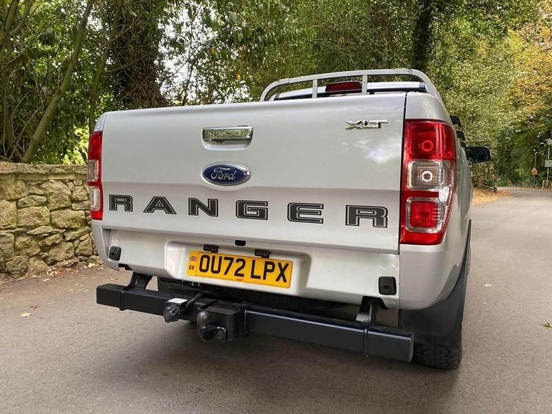Begagnad Ford Ranger XLT 2022 Silver Pickup