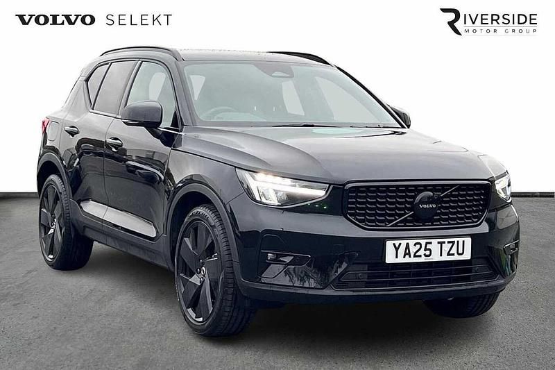 Black Used 2025 Volvo XC40 Plus SUV | £35,950 (Expensive) - Image 1/4