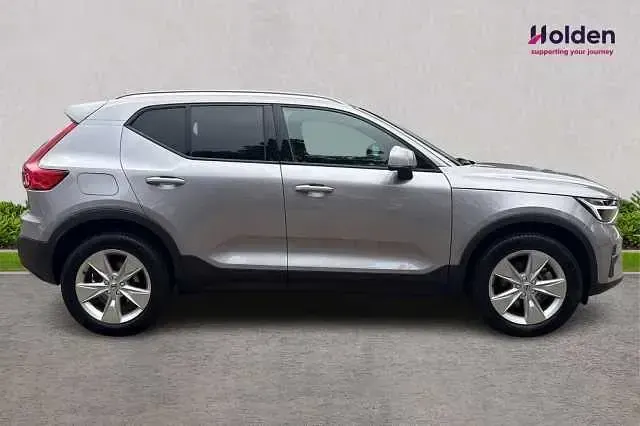 Used Volvo XC40 Core 161 HP (118 kW) 2025 Silver SUV