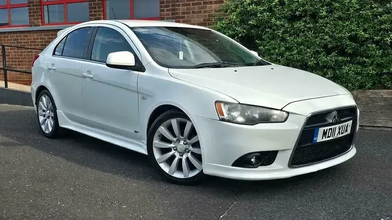 Used Mitsubishi Lancer Sportback 2011 White