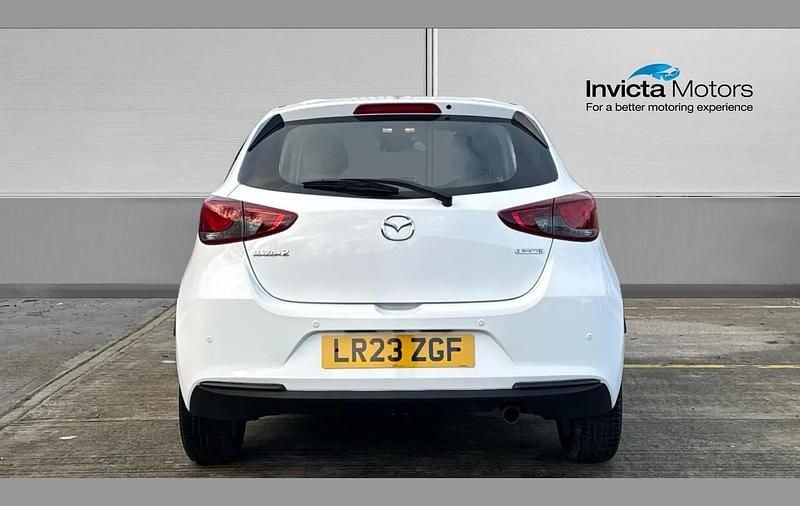 Used Mazda 2 88 HP (64 kW) 2023 White Hatchback