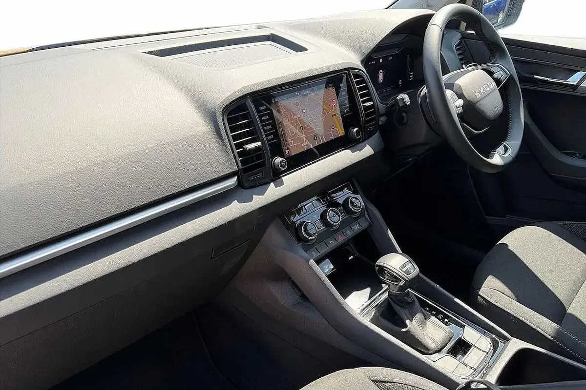 Used Skoda Karoq SE 110 HP (80 kW) 2025 Black magic pearl effect SUV