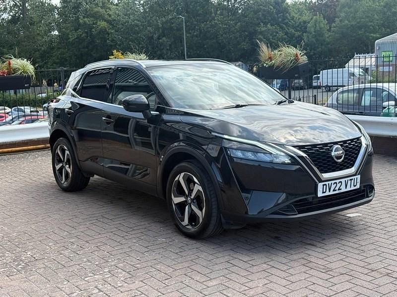Black Used 2022 Nissan Qashqai N-Connecta SUV | £15,999 (Fair price) - Image 1/4