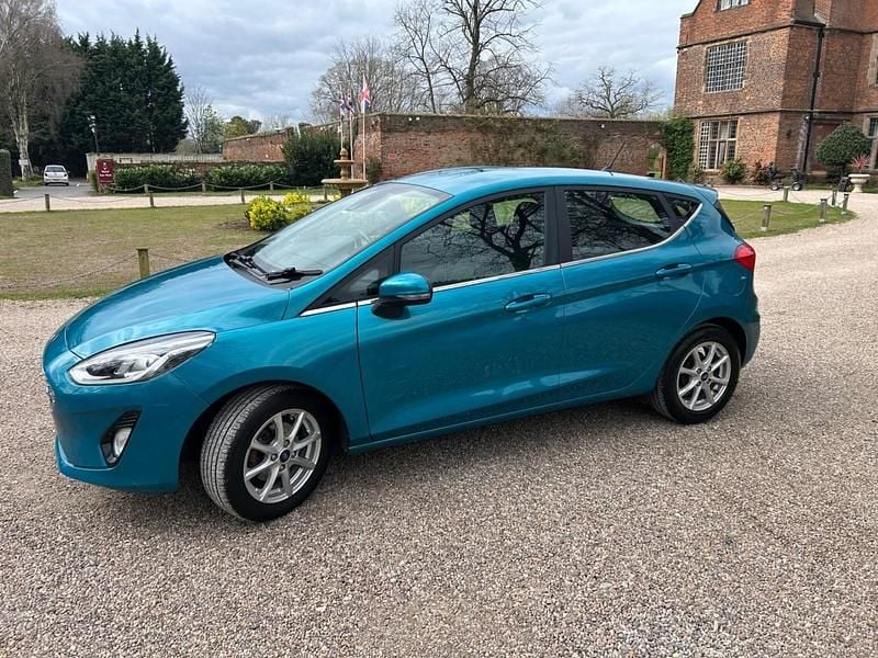 Used Ford Fiesta Zetec 2017 Blue Hatchback
