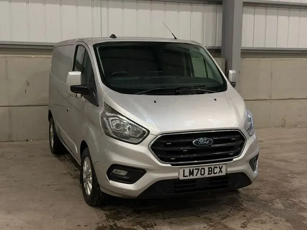 Used Ford Transit Custom Limited 130 HP (95 kW) 2020 Silver
