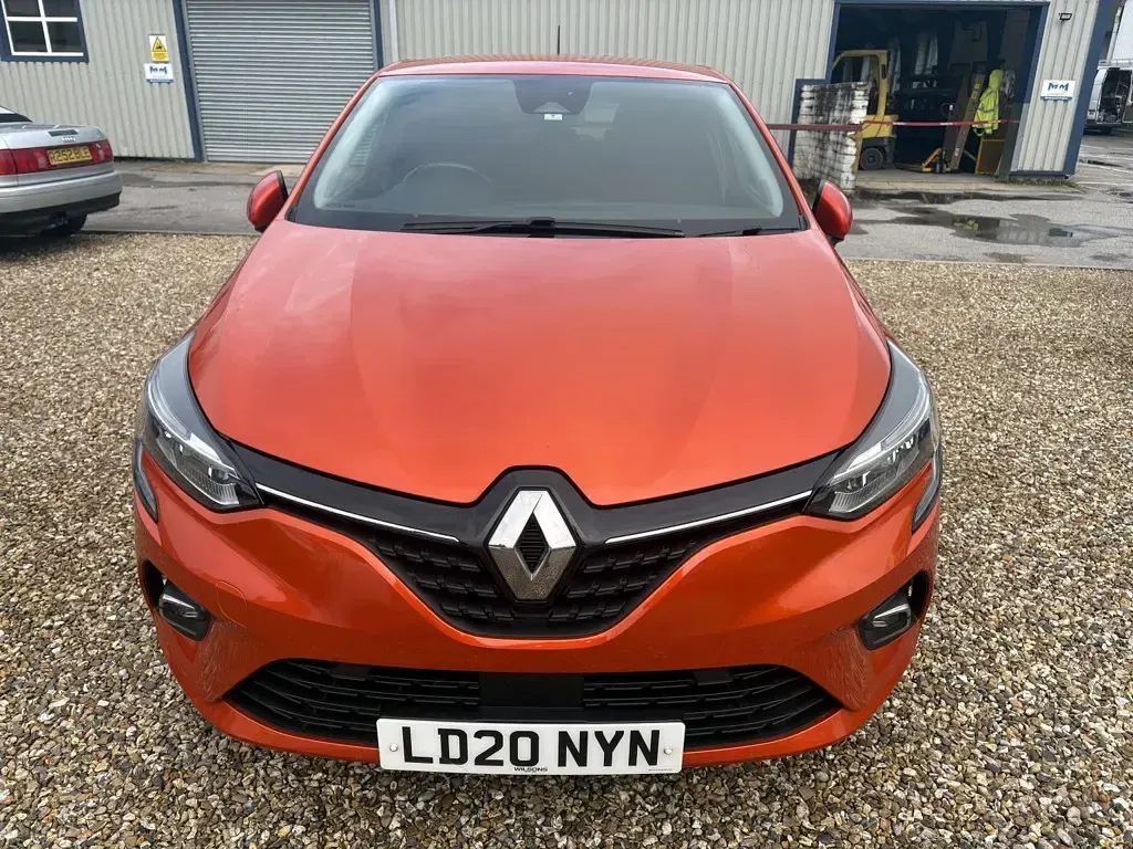 Used Renault Clio Iconic 2020 Orange Hatchback