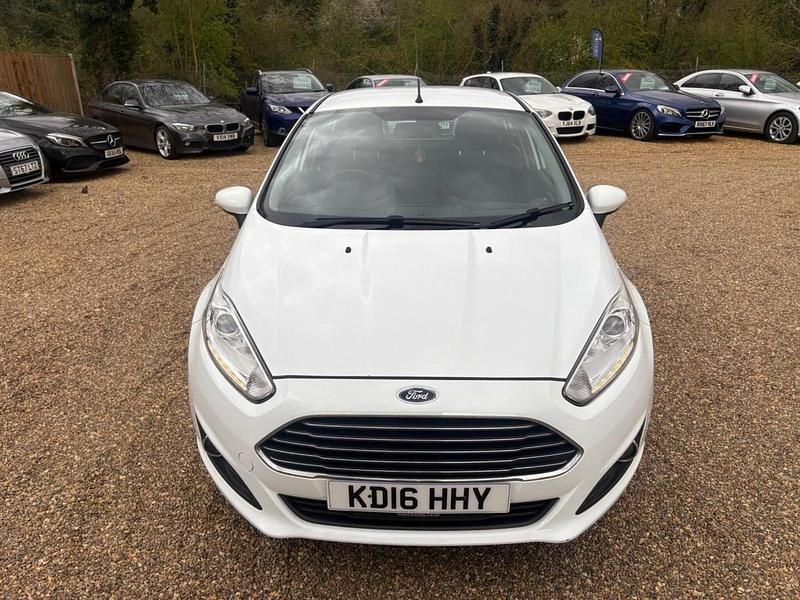 Used Ford Fiesta Zetec 2016 White Hatchback