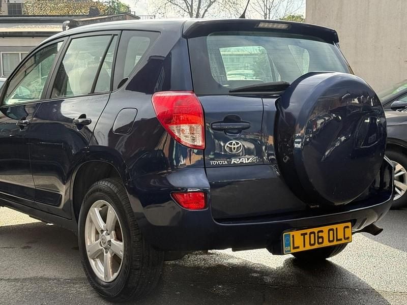 Used Toyota RAV4 150 HP (110 kW) 2006 Blue Estate