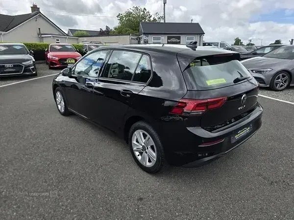 Used VW Golf VIII Life 115 HP (84 kW) 2022 Black Hatchback
