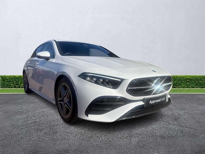 Used Mercedes A200 Executive 163 HP (119 kW) 2024 White Hatchback