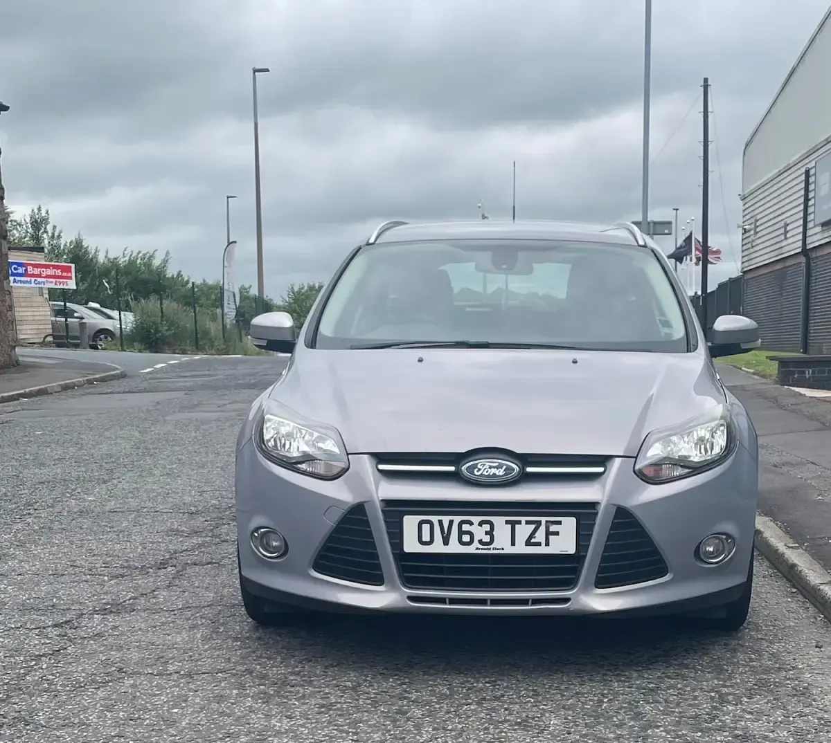 Used Ford Focus Zetec 115 HP (84 kW) 2013 Silver Estate