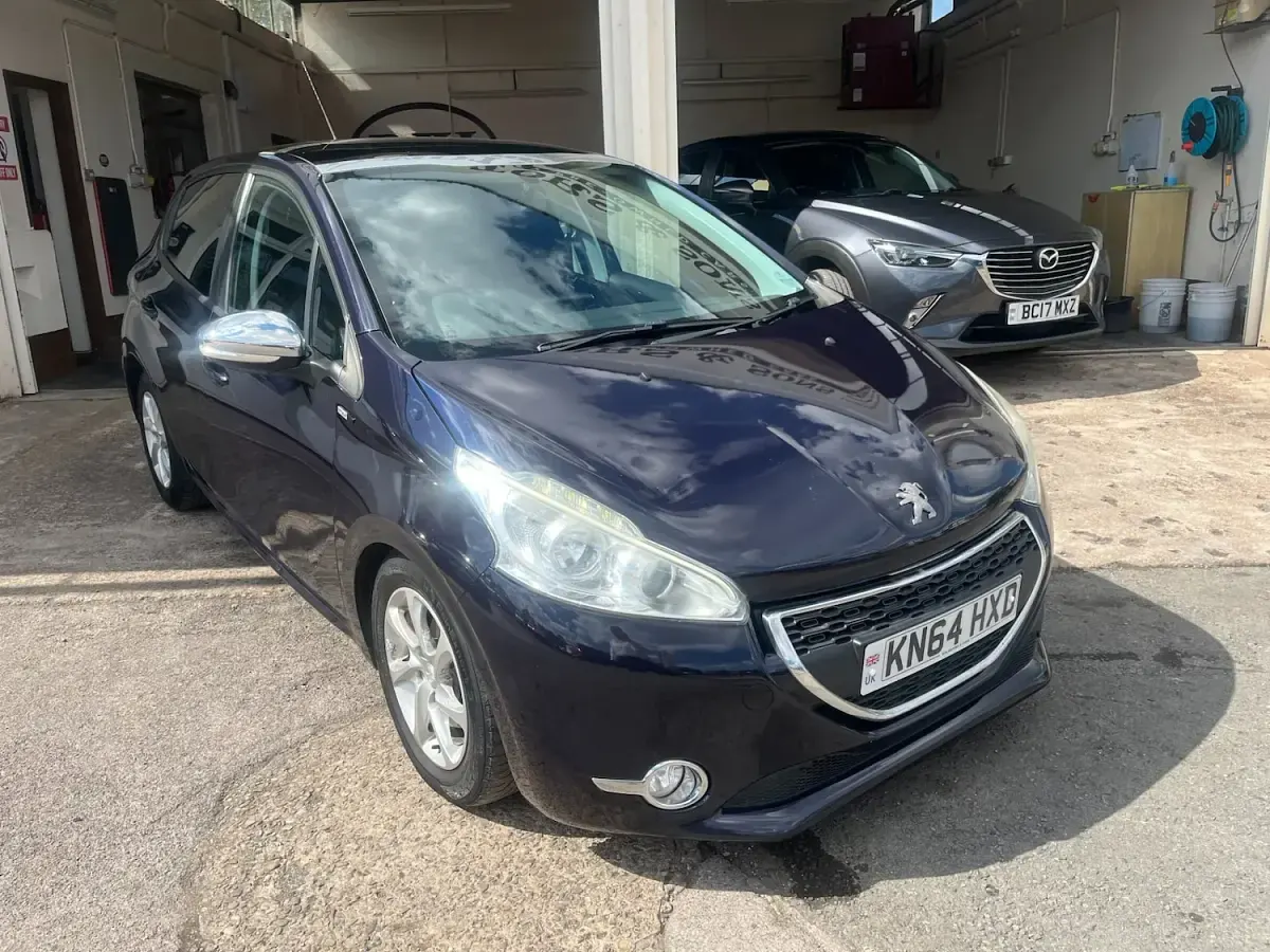 Used Peugeot 208 Style 2014 Blue Hatchback