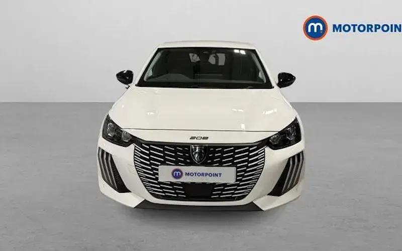 Używany Peugeot 208 Allure 101 KM (74 kW) 2025 Biały Hatchback