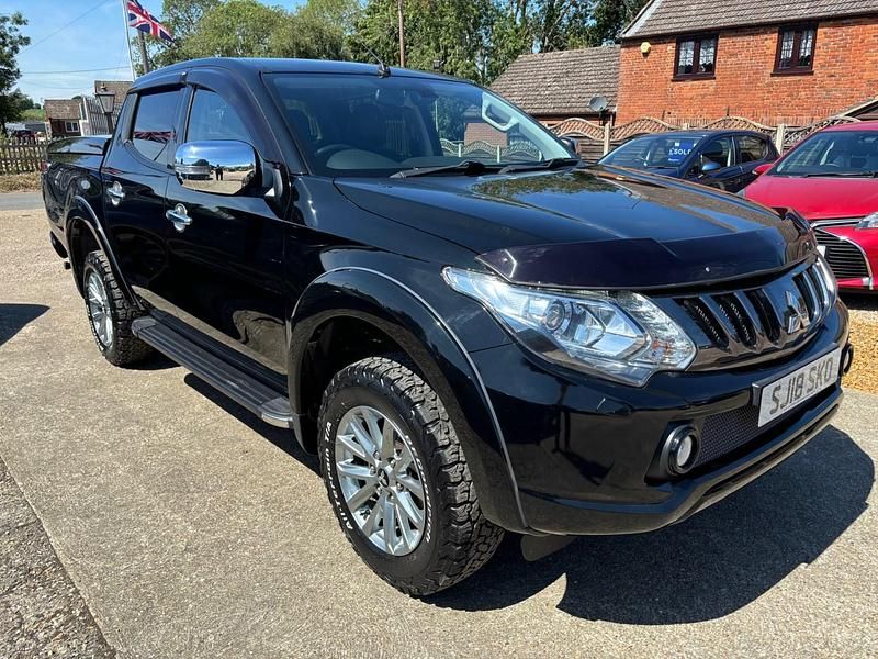 Black Used 2018 Mitsubishi L200 Pickup | £17,495 (A bit pricey) - Image 1/4