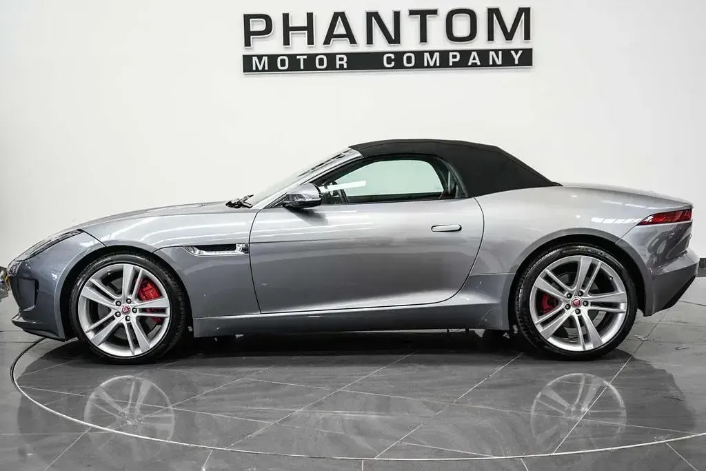 Usado Jaguar F-Type S 380 HP (279 kW) 2013 Cinzento Cabrios