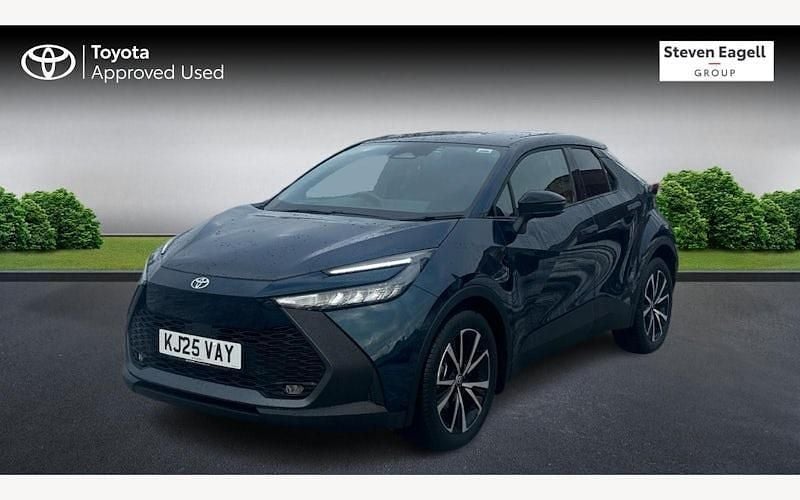 Used Toyota C-HR Design 140 HP (102 kW) 2025 SUV