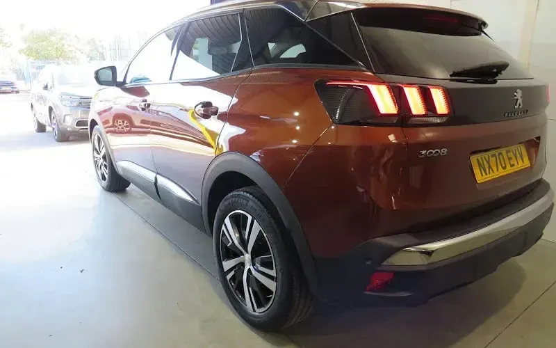 Used Peugeot 3008 Allure 131 HP (96 kW) 2020 Bronze SUV