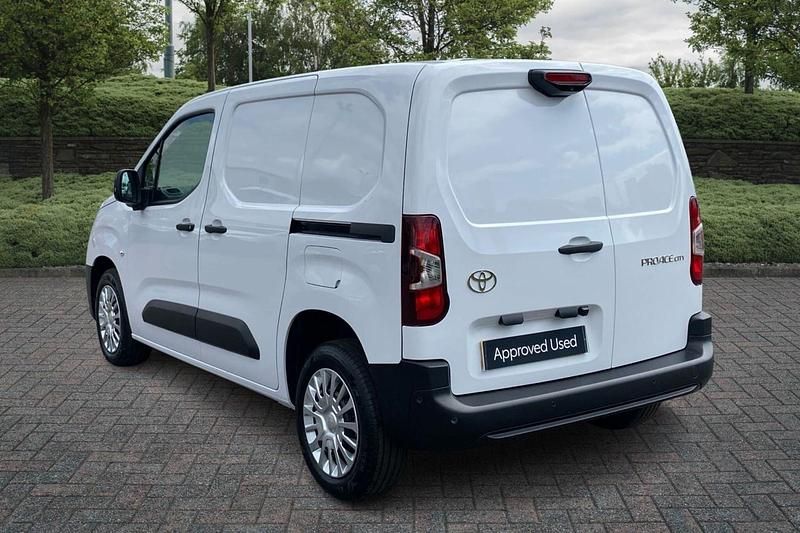 Used Toyota Proace 2025 White MPV