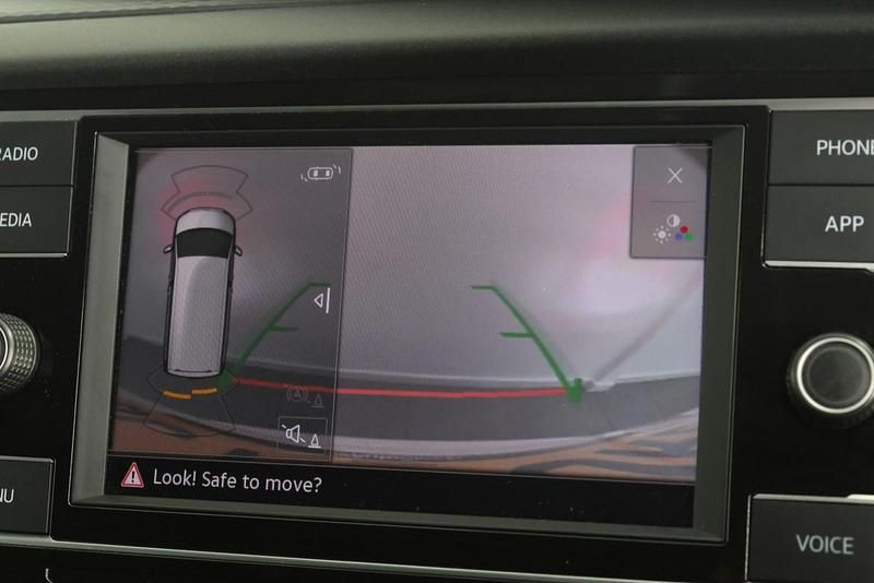 Used VW Transporter Highline 150 HP (110 kW) 2024 White Van