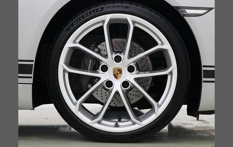 Used Porsche Cayman Edition 296 HP (217 kW) 2024 Silver Coupe