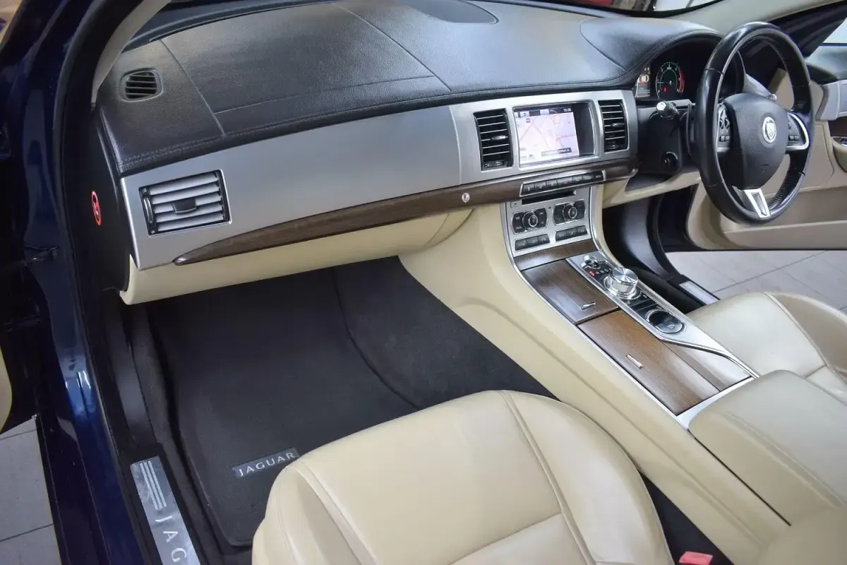 Used Jaguar XF Luxury 2012 Blue Sedan