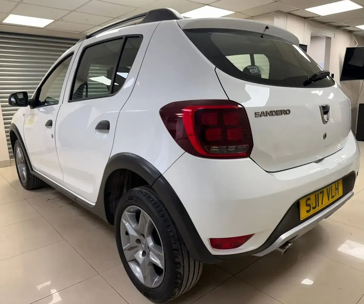 Used Dacia Sandero Ambiance 2017 White Hatchback