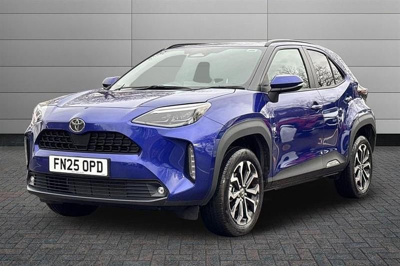 Used Toyota Yaris Cross Design 116 HP (85 kW) 2025 Blue SUV