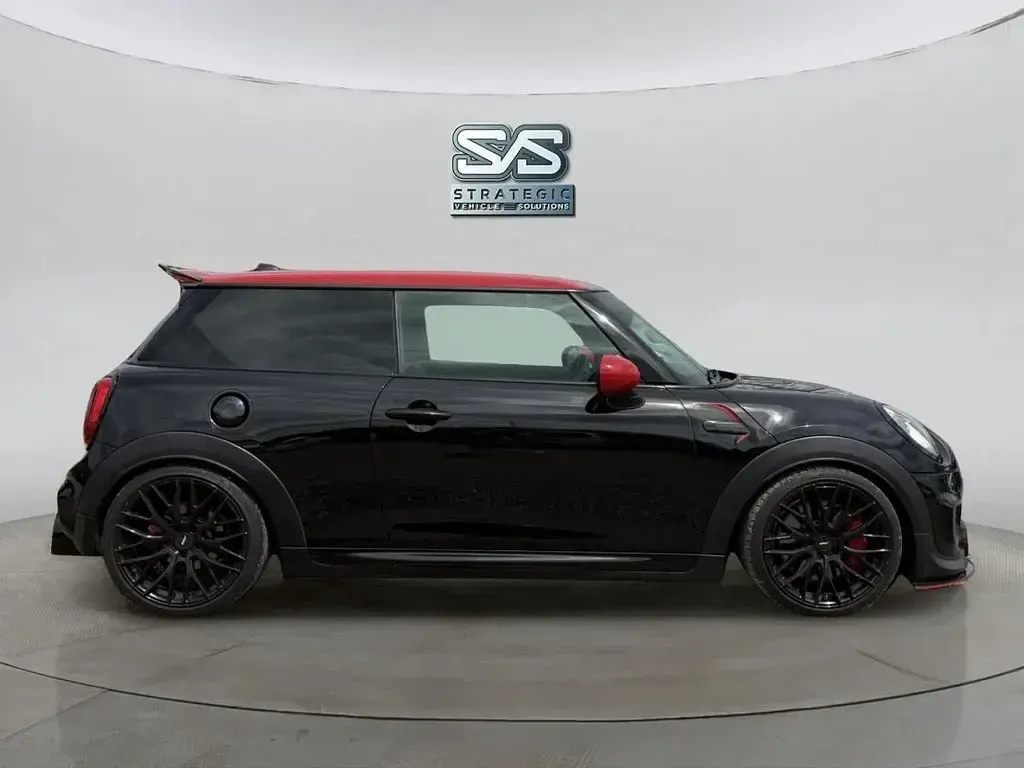 Used Mini John Cooper Works Hatch 231 HP (169 kW) 2015 Black Hatchback